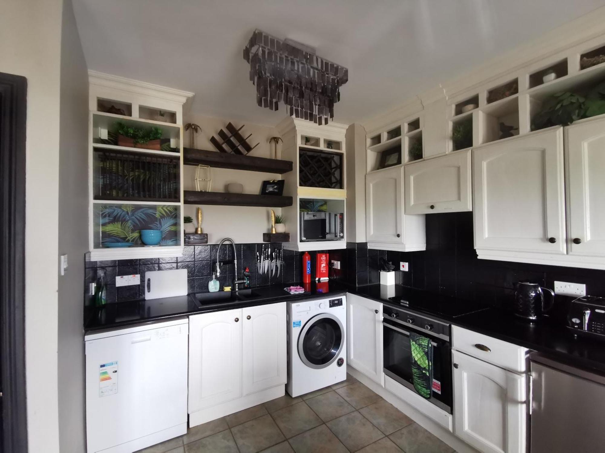 Palm Cove Bundoran Luxurious Sea View Balcony Free Wifi Netflix Sleeps 5 Apartment ภายนอก รูปภาพ