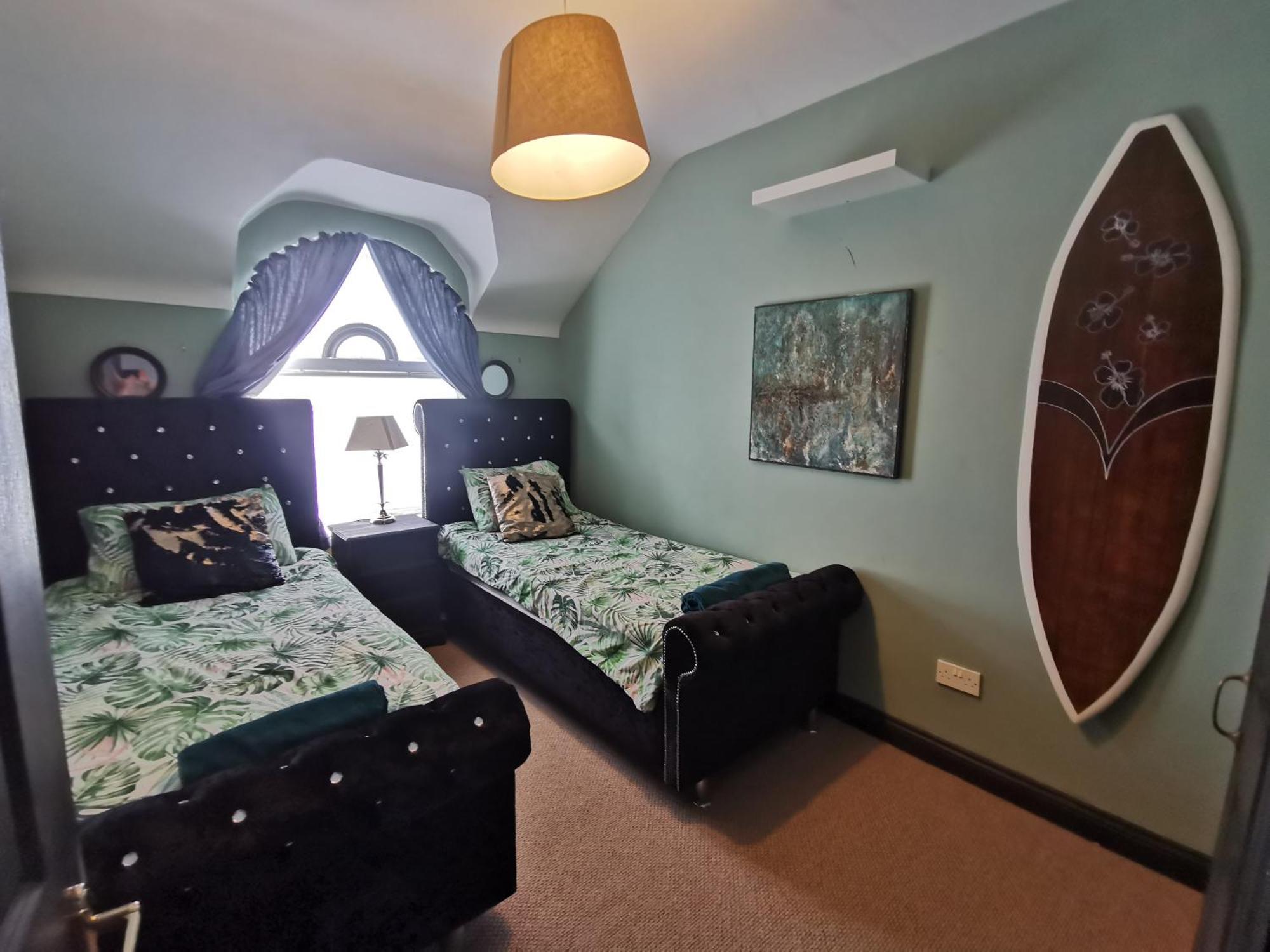 Palm Cove Bundoran Luxurious Sea View Balcony Free Wifi Netflix Sleeps 5 Apartment ภายนอก รูปภาพ