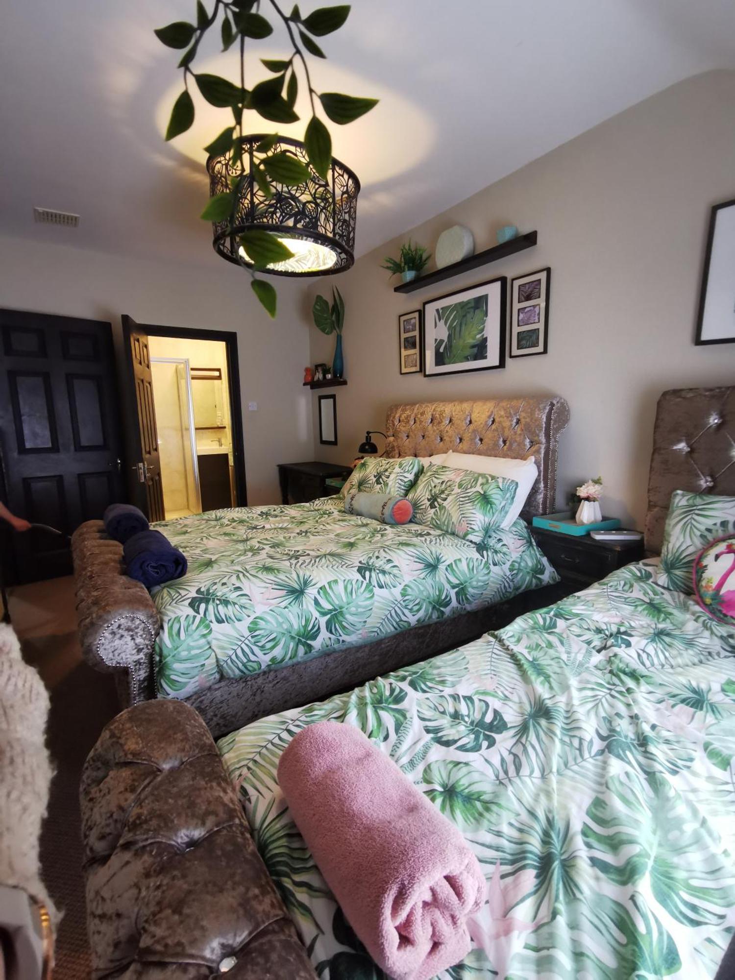 Palm Cove Bundoran Luxurious Sea View Balcony Free Wifi Netflix Sleeps 5 Apartment ภายนอก รูปภาพ